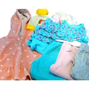 🔥Carters Adorable Baby Clothing Set Size 18/24months🔥5💰  You Get Bundle🔥